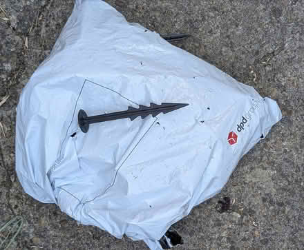 Photo of free 6 inch ground pegs (Kennington OX1) #1