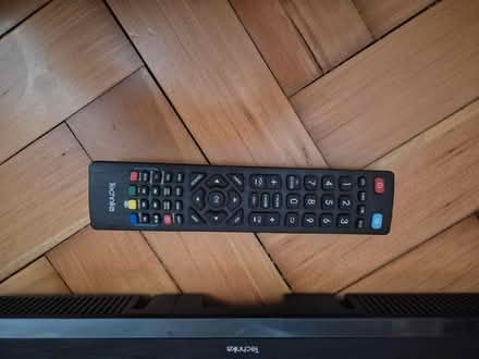 Photo of free TV and remote (Five Ways B16) #1