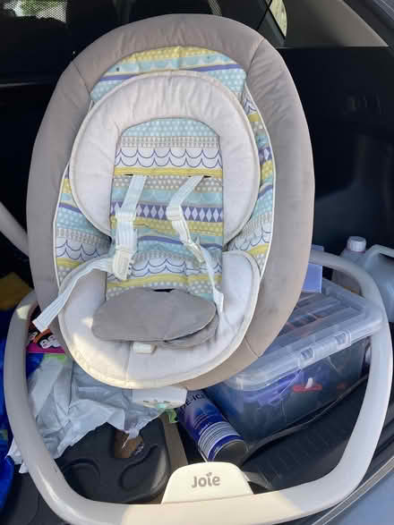 Photo of free Baby bouncer/ rocker/soother (London) #2