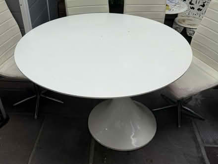 Photo of free Table and chairs (Sw4 7uz) #2