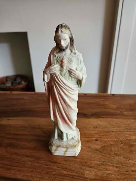 Photo of free Statue of Jesus (Chesham HP5) #1