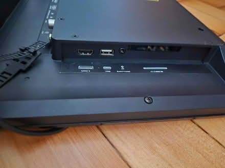 Photo of free TV and remote (Five Ways B16) #4