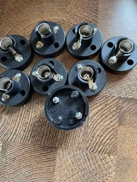 Photo of free small screw in bulb holders x8 (Bishopsworth BS13) #2