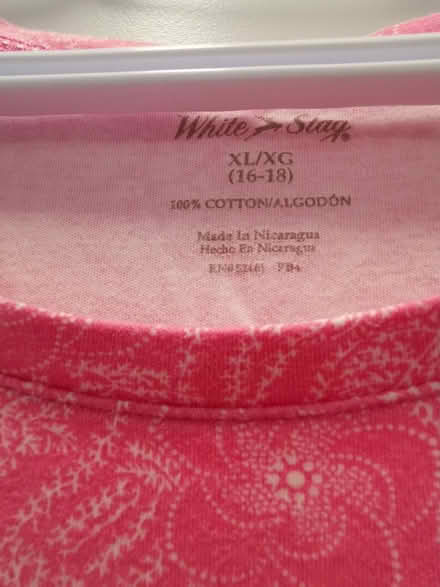 Photo of free White Stag XL 16/18 T-shirt (Dow’s Lake) #2
