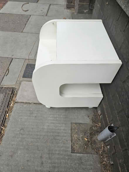 Photo of free Sturdy white tv printer/tv stand (Charlton: Greenwich,London,SE7) #1