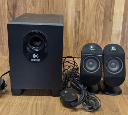 Photo of free Speakers and sub (Marlow SL7) #1