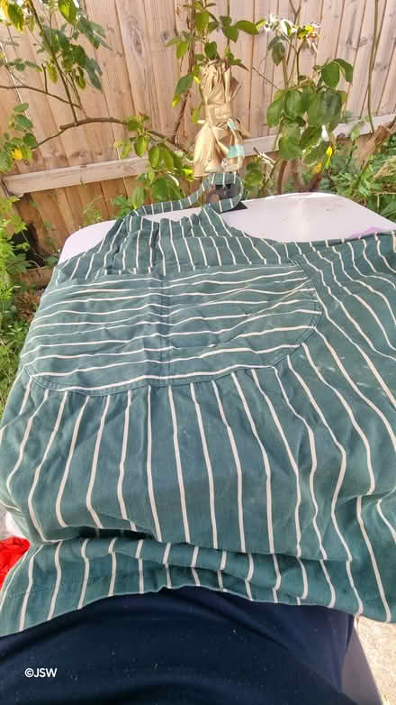 Photo of free Striped kitchen apron (Colindale NW9) #1