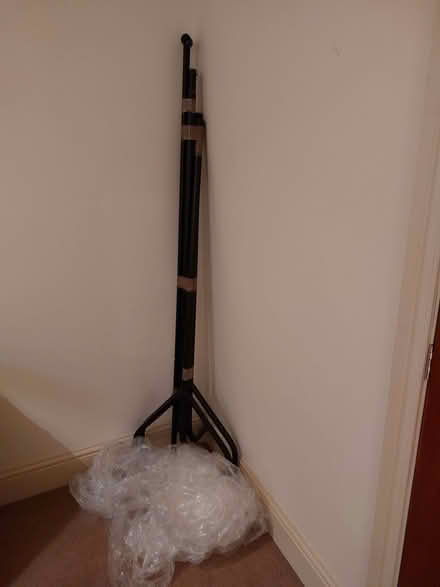 Photo of free Clothes rail (Clint HG3) #1