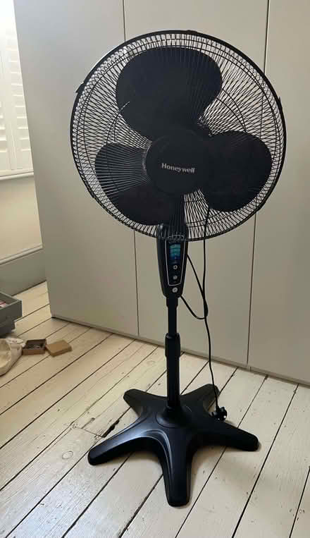 Photo of free Floor standing fan (St Margarets TW1) #1