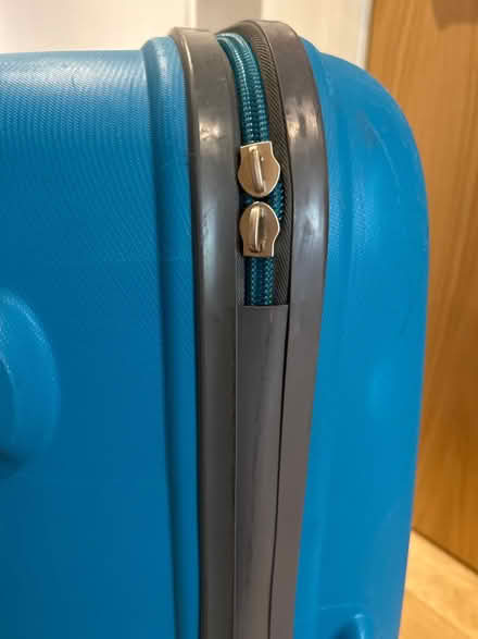 Photo of free Large suitcase (Forest Hill - SE23) #3