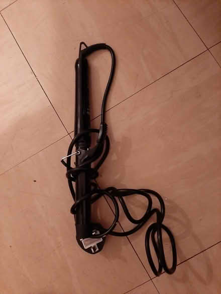 Photo of free Hair curling wand (Carlton) #1