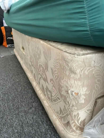 Photo of free Mill brook luxury comfortable bed (Croydon) #3