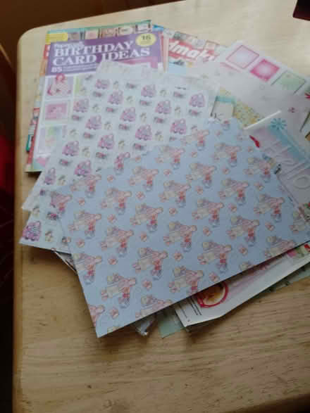 Photo of free Craft Paper Sheets And Magazines (CT8) #1
