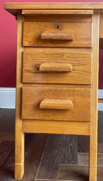 Photo of free vintage desk with 5 drawers (Central Liverpool L1) #4