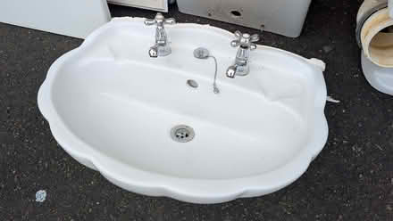 Photo of free White shell design toilet, basin, and bath (Bystock EX8) #1