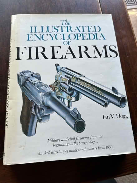 Photo of free Encyclopedia of firearms (RH13) #1