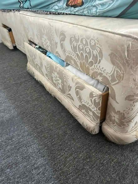 Photo of free Mill brook luxury comfortable bed (Croydon) #2