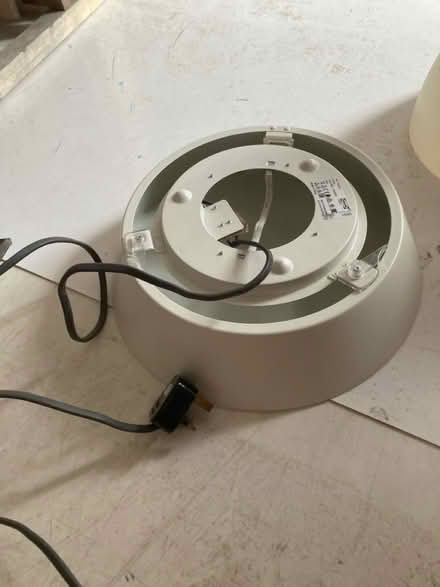 Photo of free Light (S3 Neepsend) #2