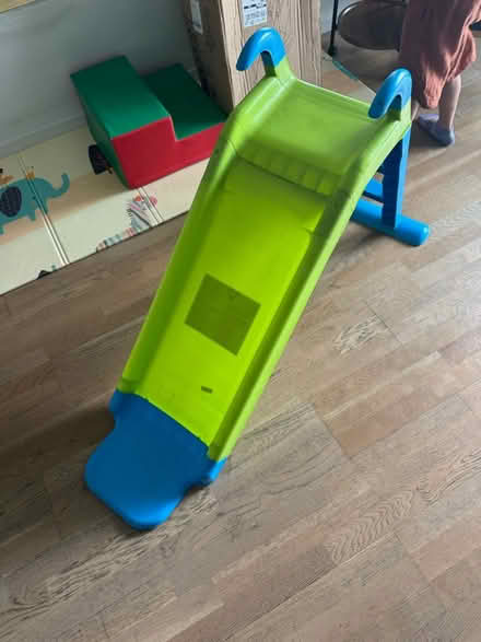 Photo of free Slide (York way Camden) #1
