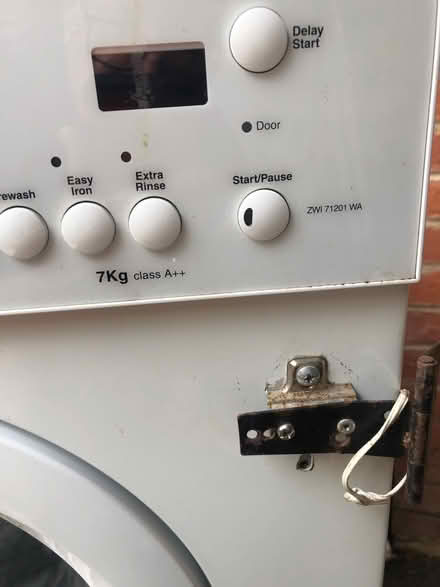 Photo of free Zanussi integrated washing m/c (Hp199bu) #2