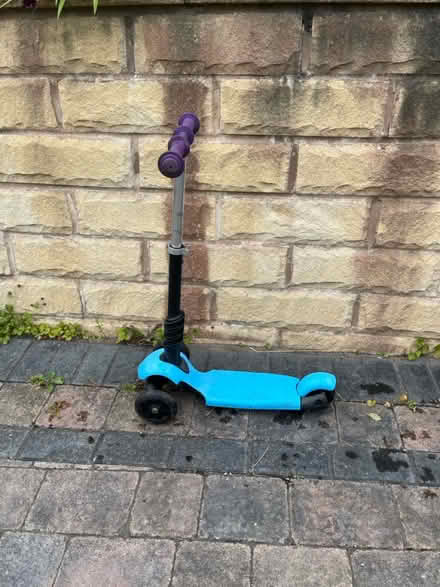 Photo of free Child’s scooter (Greenhill, S8) #2