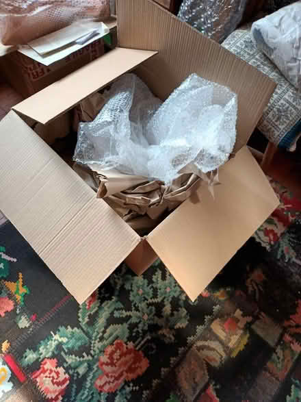 Photo of free Box and packaging (Frankwell SY3) #1