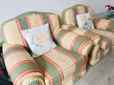 Photo of free Comfy sofa (Croydon) #4