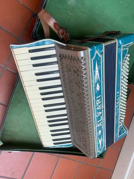 Photo of free Vintage Alvari accordion (Presteigne LD8) #2