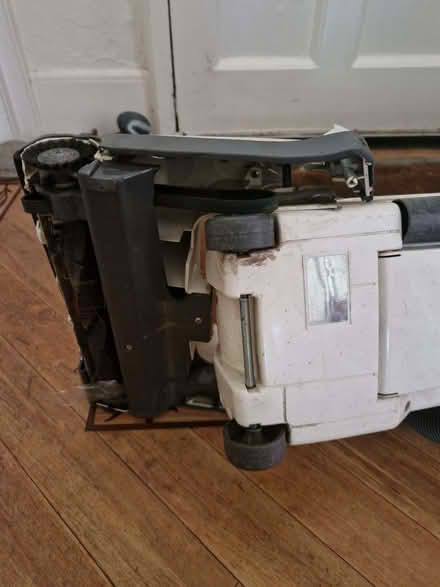 Photo of free Broken panasonic vacuum (South Croydon CR2) #3