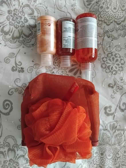Photo of free Body shop gift set (Ingol PR2) #2