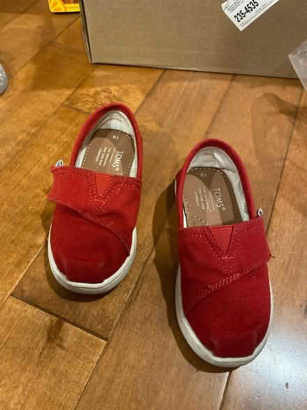 Photo of free Toddler size 8 girls Toms shoes (Lawrence Expy and Hwy 280) #1