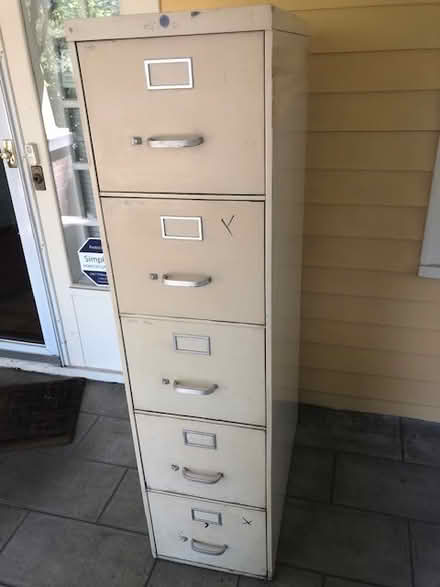Photo of free all steel standard file cabinet (NE Portland, Oregon) #1