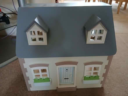 Photo of free Dolls house in need of repair (New Parks LE3) #1