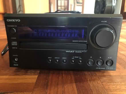 Photo of free Amplifier and CD player (Littlemore OX4) #1
