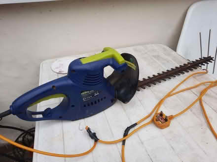 Photo of free NOT WORKING hedge trimmer NEEDS NEW LEAD (Stanley Gate L39) #1