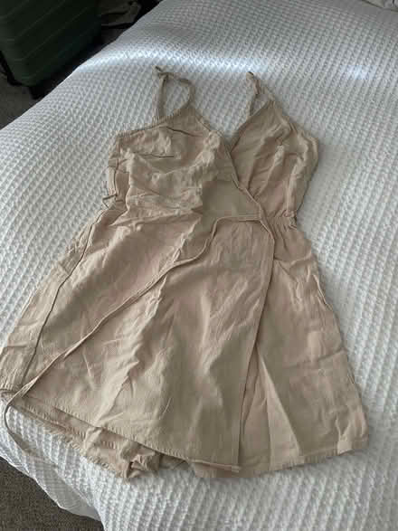 Photo of free Women’s clothing size 6-8 (Wimbledon SW19) #3