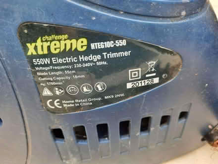 Photo of free NOT WORKING hedge trimmer NEEDS NEW LEAD (Stanley Gate L39) #2