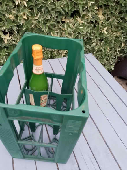 Photo of free 6 bottle plastic crate (Malvern Link WR14) #1