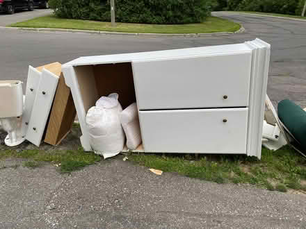 Photo of free Curb alert Poulin and Howe (Britannia) #1