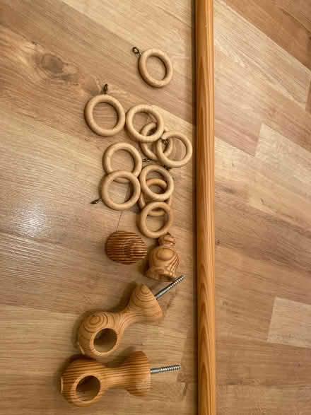 Photo of free 1 x wooden curtain pole (Hove Green BN3) #1