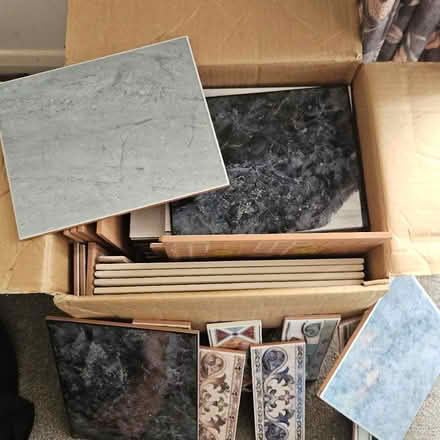 Photo of free Assorted ceramic tiles of various colours and designs (IP5) #4