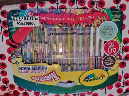 Photo of free crayola twistables and drawing pads (Longley S5) #1