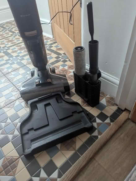 Photo of free Hard Floor Roller Mop/ Dry vac (Grangeway area NN10) #4