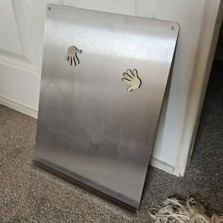 Photo of free Magnetic wall photo/notes holder (IP5) #3