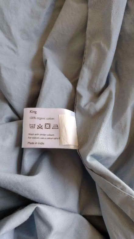 Photo of free New kingsize fitted bedsheet (Norbiton KT1) #2