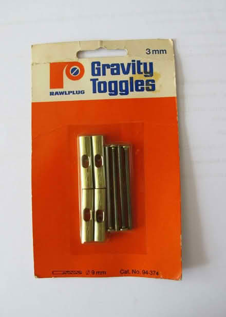 Photo of free Rawlplug Gravity Toggles, 3 mm and 5 mm (Caldecott OX14) #1