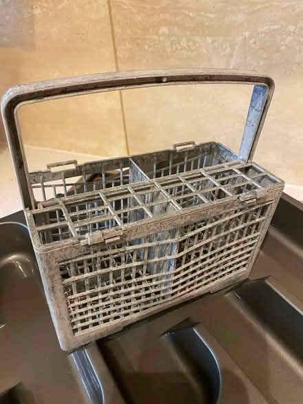 Photo of free Cutlery holder (Tooting SW17) #1