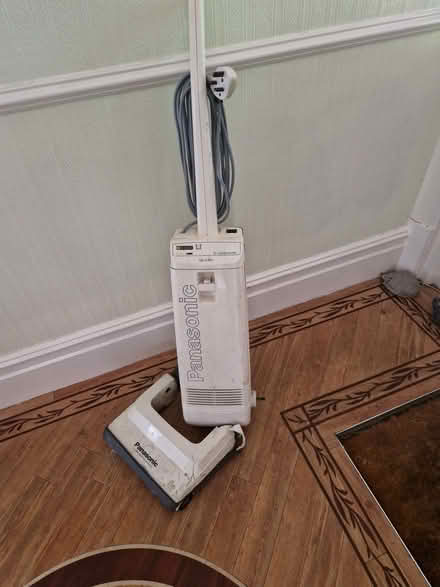 Photo of free Broken panasonic vacuum (South Croydon CR2) #1