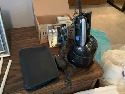 Photo of free Men’s electric razor #1