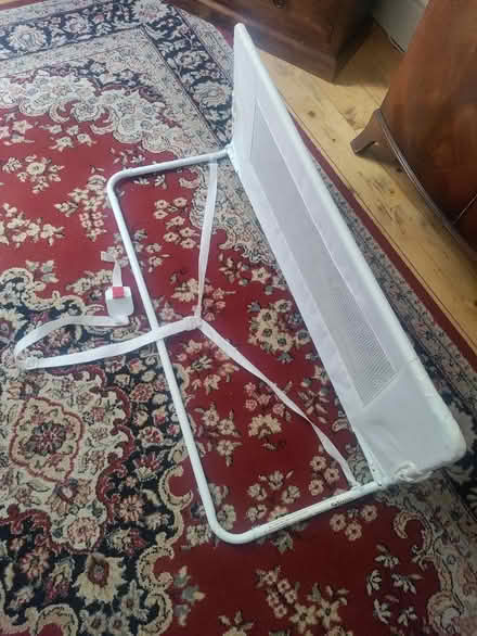 Photo of free Safetots bed guard (De Beauvoir/Dalston N1) #1